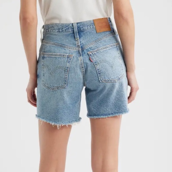Levi’s Premium Mid Length 501 Jean Shorts - Picture 2 of 9